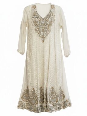 Elegant Cream Embroidered Long Sleeve Women's Kurta